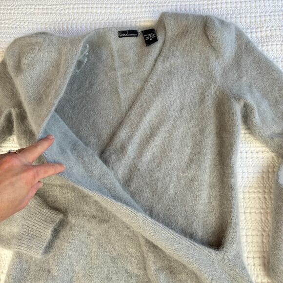 Vtg Ballet Faux Wrap Sweater Angora Blend Women M Gray Moda Int’l Soft‎ Fuzzy - Picture 5 of 12